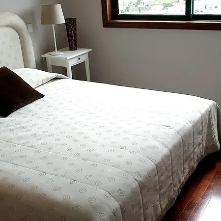 With 3 Bedrooms In Lejlighed Marco de Canavezes
